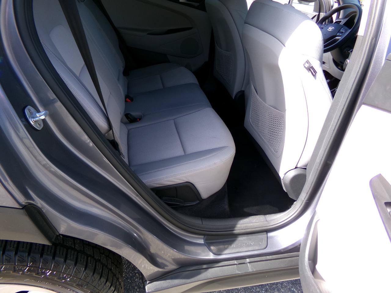 Used 2017 Hyundai Tucson SE w/ SE Popular Package 02 AWD/4WD image 25