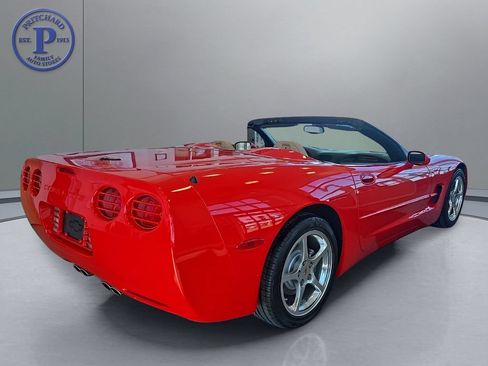 Used 2000 Chevrolet Corvette Convertible w/ Memory Pkg RWD image 7