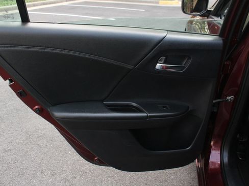 Used 2013 Honda Accord Sport image 21