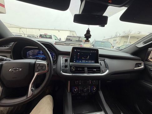 Used 2024 Chevrolet Tahoe Z71 w/ Luxury Package image 10