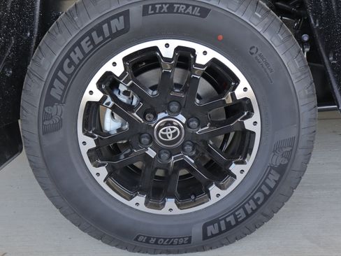 New 2026 Toyota Tundra SR5 AWD/4WD image 22