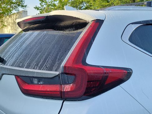 Used 2022 Honda CR-V Touring image 9
