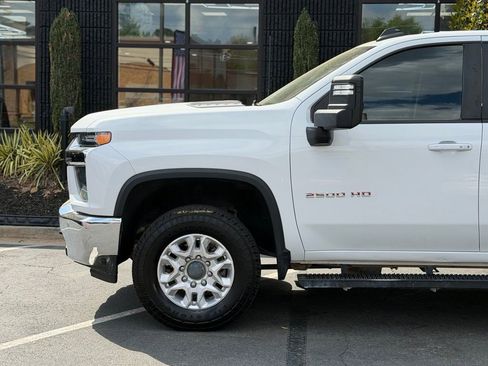 Used 2023 Chevrolet Silverado 2500 LT w/ Convenience Package image 10