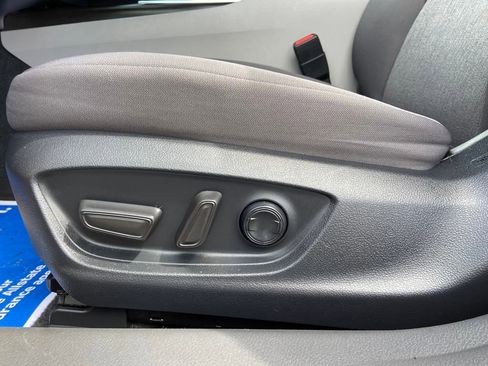 Used 2023 Toyota Camry LE image 12