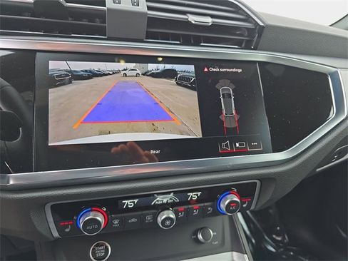 Used 2025 Audi Q3 2.0T Premium w/ Convenience Package image 26