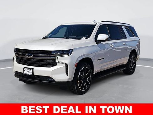 Used 2021 Chevrolet Suburban RST AWD/4WD image 7
