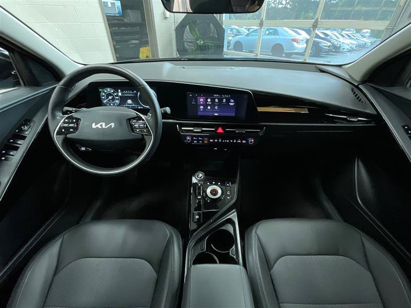 Used 2024 Kia Niro Wind FWD image 25
