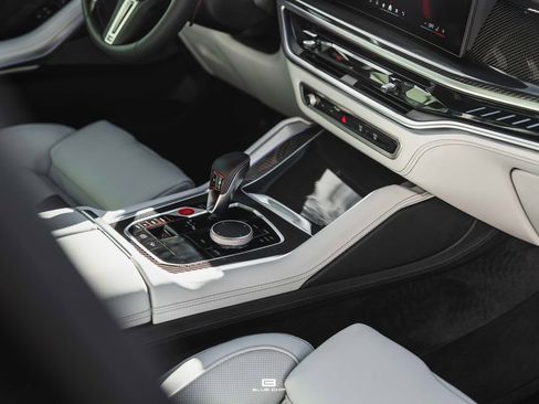 Used 2025 BMW X5 M Competition w/ Executive Package image 29