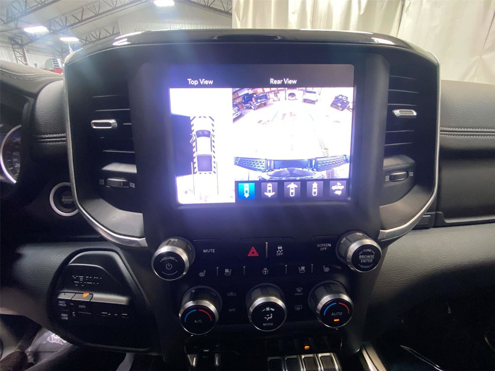 Used 2020 RAM 2500 Laramie w/ Night Edition AWD/4WD image 19