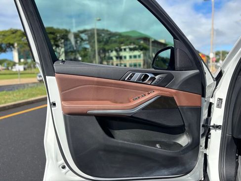 Used 2022 BMW X5 sDrive40i w/ Premium Package image 13