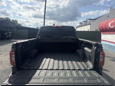 Used 2018 GMC Sierra 1500 SLT image 23