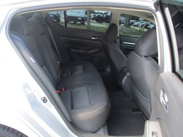 Used 2022 Nissan Altima 2.5 SV FWD image 17