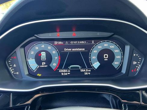 Used 2025 Audi Q3 2.0T Premium AWD/4WD image 32