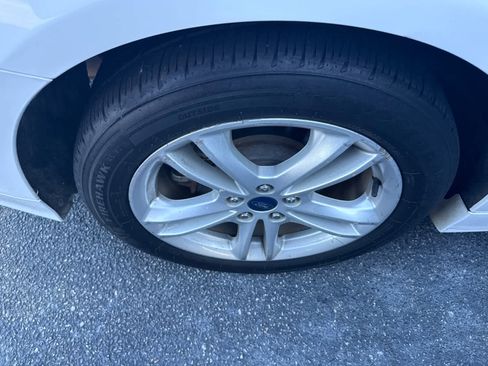 Used 2018 Ford Fusion SE w/ Equipment Group 602A image 23