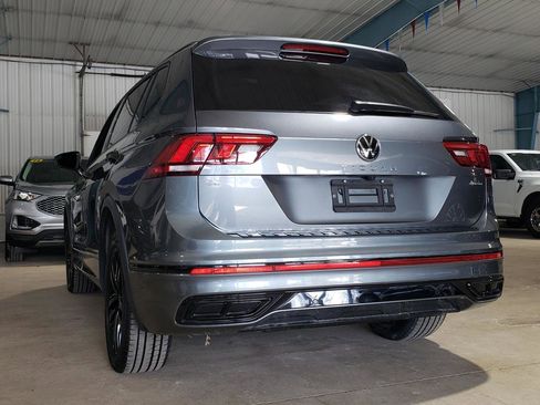 Used 2022 Volkswagen Tiguan SE R-Line image 6