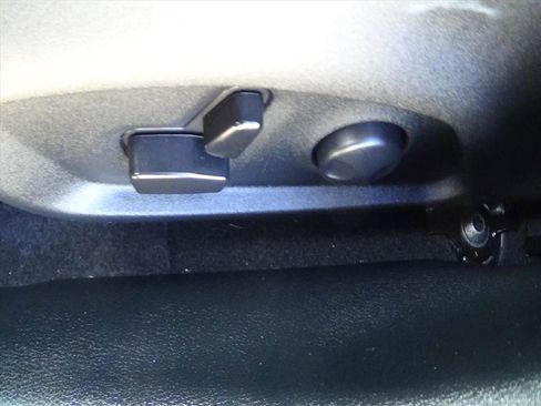 Used 2024 Jeep Compass Limited w/ Elite Group image 18