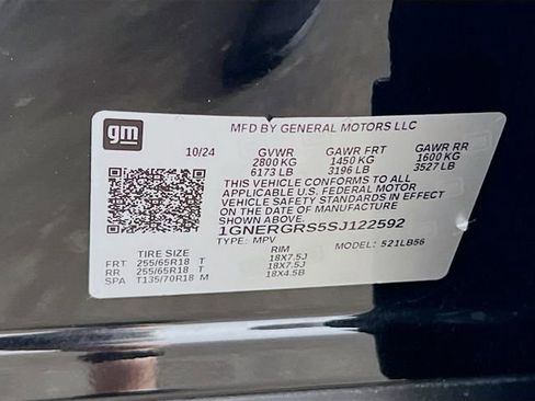 Used 2025 Chevrolet Traverse LT image 27