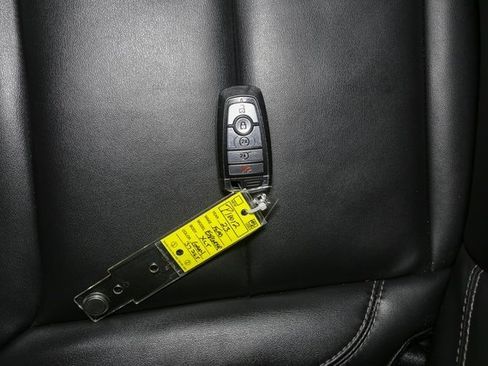 Used 2023 Ford Explorer XLT w/ Equipment Group 202A image 39