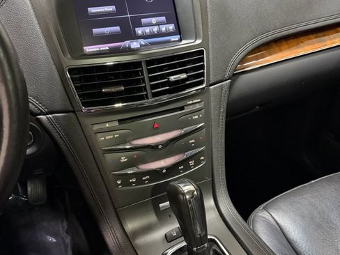 Used 2013 Lincoln MKT AWD image 14