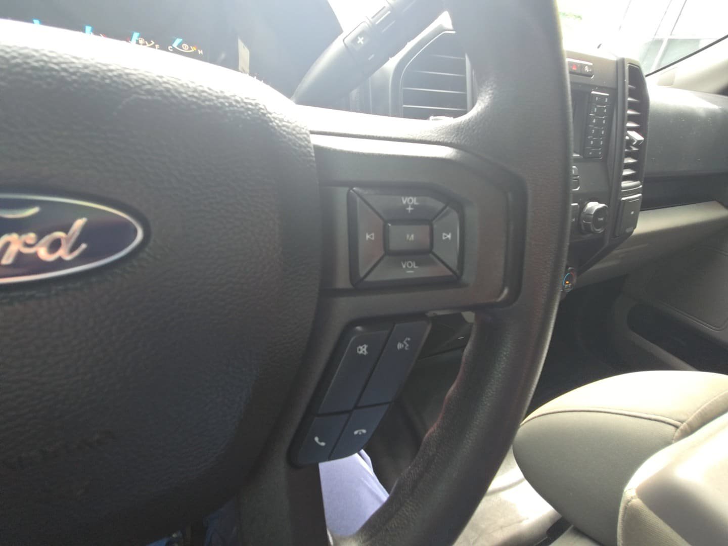 Used 2020 Ford F150 XL w/ Equipment Group 101A Mid AWD/4WD image 19