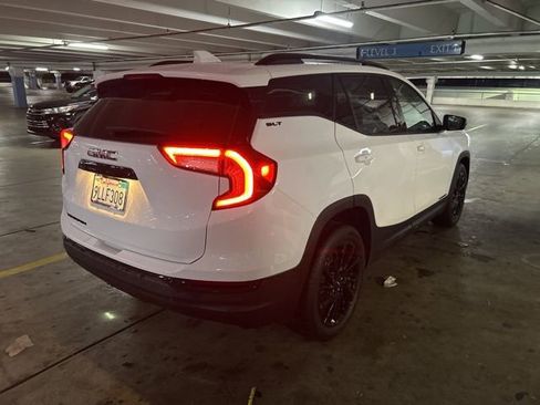 Used 2024 GMC Terrain SLT w/ Elevation Edition image 3