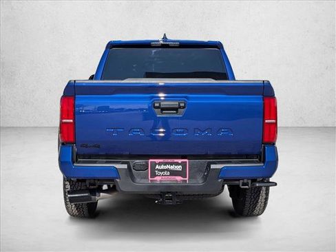 Used 2024 Toyota Tacoma TRD Off-Road image 7