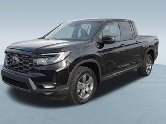 Used 2024 Honda Ridgeline TrailSport video 3