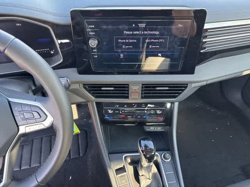 Used 2025 Volkswagen Jetta S image 19