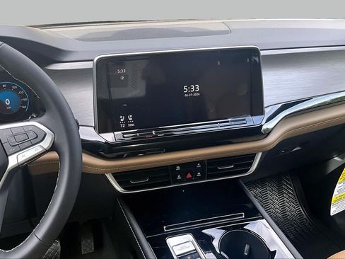 New 2026 Volkswagen Atlas Cross Sport SE FWD image 6