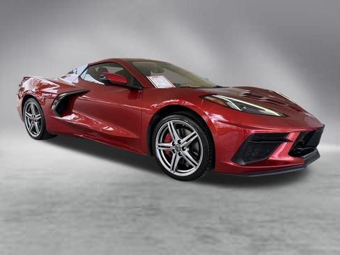 Used 2021 Chevrolet Corvette Stingray Premium Conv w/ Z51 Performance Package RWD image 2