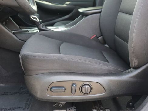 Used 2023 Chevrolet Malibu LT w/ Driver Confidence Package image 11