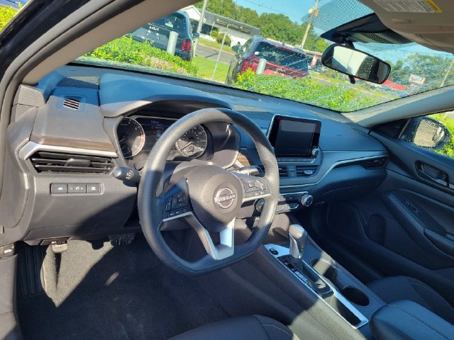 Used 2026 Nissan Altima 2.5 SV FWD image 17