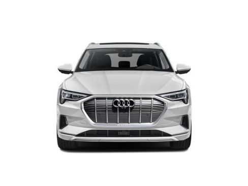 Used 2019 Audi e-tron Prestige w/ Prestige Package AWD/4WD image 4