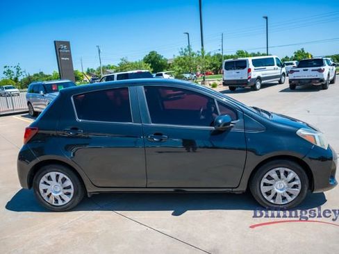 Used 2015 Toyota Yaris L FWD image 6