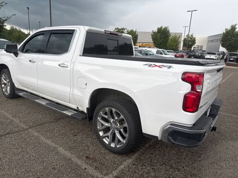 Used 2020 Chevrolet Silverado 1500 LTZ w/ LTZ Plus Package AWD/4WD image 7
