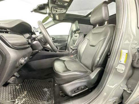 Used 2023 Jeep Compass Altitude w/ Sun and Sound Group image 4