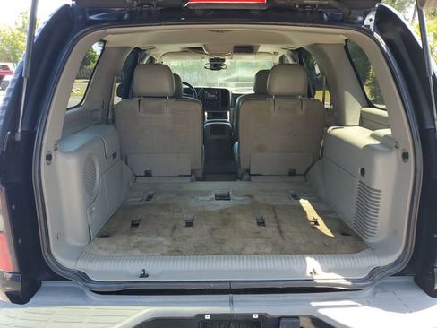 Used 2005 Chevrolet Tahoe Z71 w/ Preferred Equipment Group AWD/4WD image 8