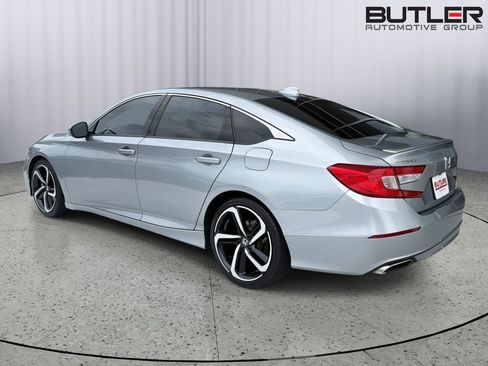 Used 2019 Honda Accord Sport image 4