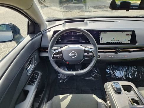 Used 2024 Nissan Ariya AWD image 10