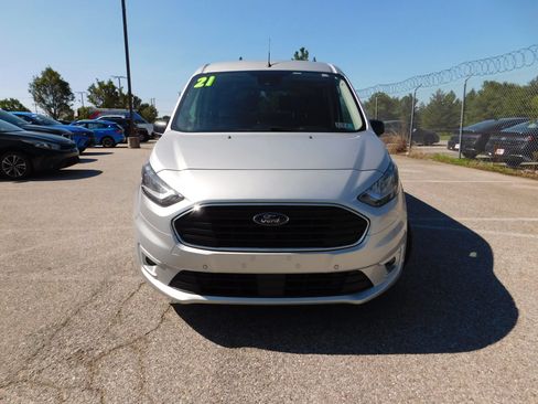 Used 2021 Ford Transit Connect XLT FWD image 3