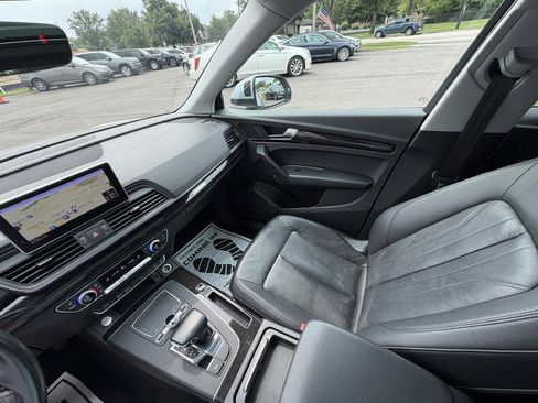 Used 2018 Audi Q5 2.0T Premium Plus w/ Premium Plus Package AWD/4WD image 24