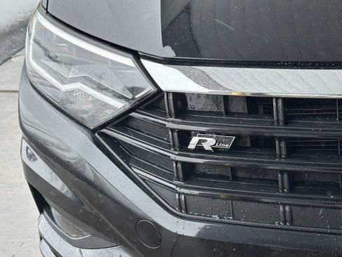 Certified 2020 Volkswagen Jetta R-Line w/ R-Line Cold Weather Package image 10
