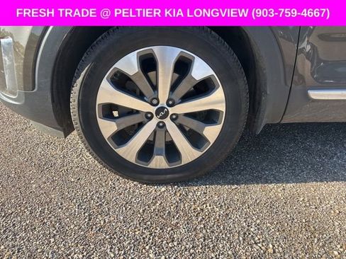 Used 2022 Kia Telluride S image 4