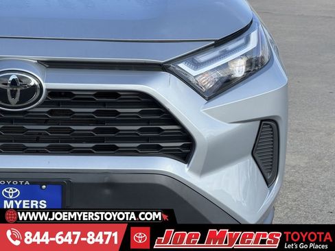 Used 2025 Toyota RAV4 LE image 4