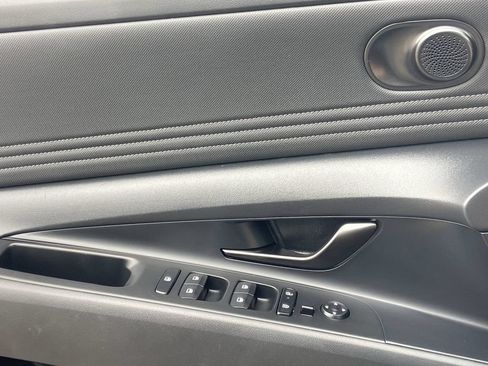 Used 2026 Hyundai Elantra Sport FWD image 18