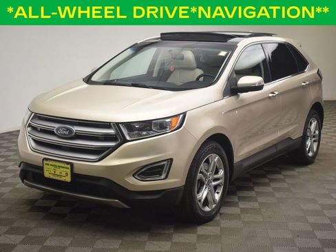 Used 2018 Ford Edge Titanium w/ Equipment Group 301A AWD/4WD image 3
