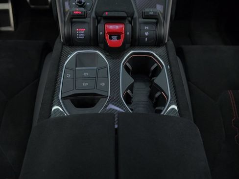 Used 2023 Lamborghini Urus Performante AWD/4WD image 65