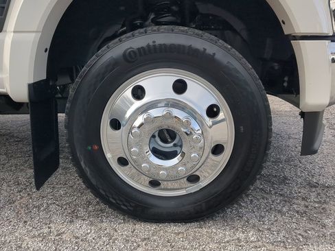 Used 2025 Ford F450 King Ranch w/ Chrome Package image 9