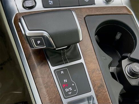 Used 2023 Audi A6 Premium Plus image 19