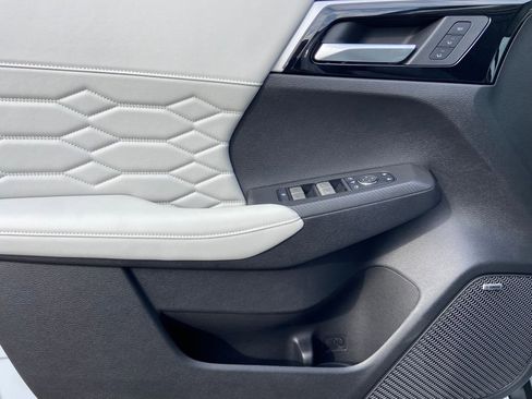 New 2026 Mitsubishi Outlander SEL AWD/4WD image 12
